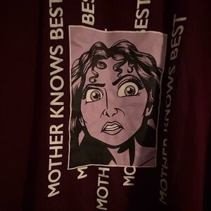 Graphic Maroon Sweatshirt